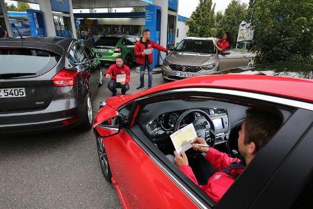 Fiat Tipo 1.4 T-Jet, Ford Focus 1.0 Ecoboost, Kia Cee'd 1.0 T-GDI, Skoda Rapid Spaceback 1.4 TSI