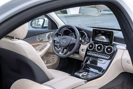 Mercedes C 180, Cockpit