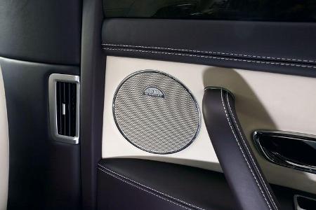 Bentley Flying Spur, Mitteltöner