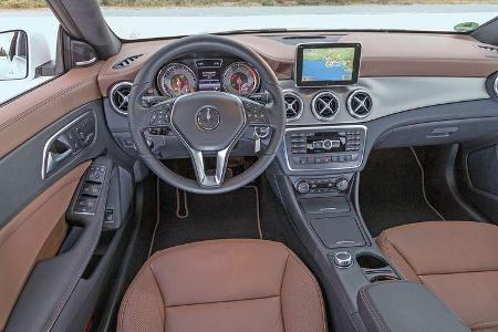 Mercedes CLA 180 CDI, Cockpit