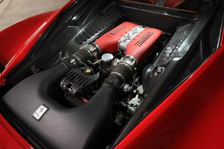 Ferrari 458 Italia, Motor, V8