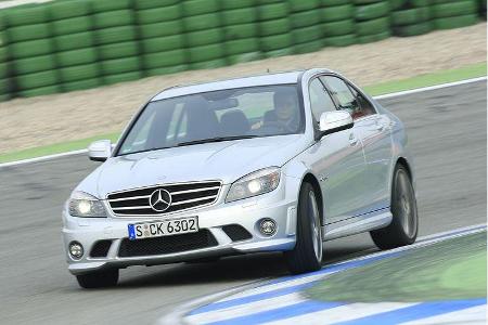 Das dürfte ihr, wie die Rundenzeiten auf der Nordschleife und in Hockenheim beweisen, in der vorliegenden Konditionierung au...