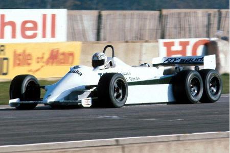 Wieder sechs Reifen, nur andersherum: Alan Jones im Williams Ford FW07D (1982)