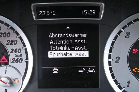 Mercedes A 200 CDI AMG Sport, Spurhalteassistent