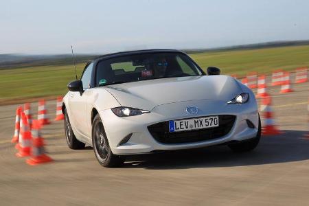 Mazda MX-5 Skyactiv-G 131, Frontansicht, Kurvenfahrt