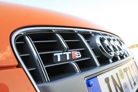Audi TTS Coupé 2.0 TFSI, Kühlergrill
