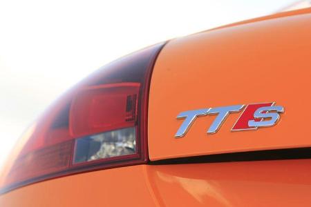 Audi TTS Coupé 2.0 TFSI, Schriftzug