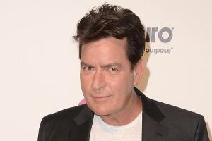 Charlie Sheen wirbt für Kondome