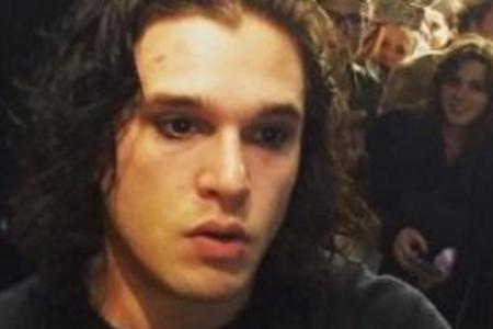 Schnipp, schnapp - Bart ab! Kit Harington schockte die Fans mit einer Radikalrasur Schnipp, schnapp - Bart ab! Kit Harington schockte die Fans mit einer Radikalrasur