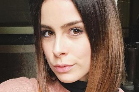 Lena Meyer-Landrut schminkt sich privat Lena Meyer-Landrut schminkt sich privat