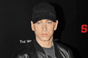 Überrascht Fans mit einem neuen Song: Eminem
