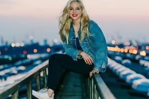 "Jetzt, Baby: Neue Poetry-Slam-Texte" heißt das gerade erschienene Buch von Julia Engelmann