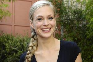 Julie Engelbrecht: So lockte sie ihre berühmte Mutter in den Job