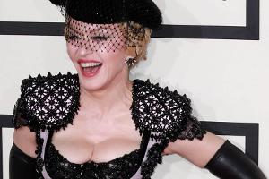 Madonna verspricht jedem Clinton-Wähler einen Blowjob