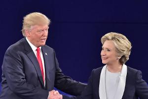 Hillary Clinton & Donald Trump als Liebespaar wird zum Netz-Hit