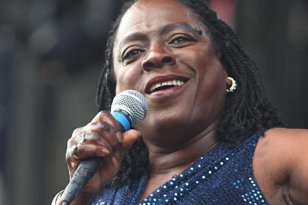 Sharon Jones bei einem ihrer Auftritte