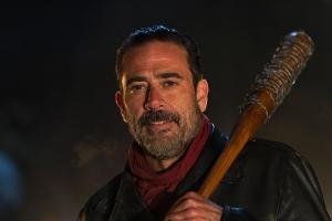 Darum müssen "Walking Dead"-Fans noch lange unter Negan leiden