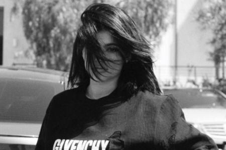 Dieses Foto von ihrer Schwester Kylie betitelte Kendall Jenner mit 