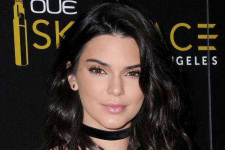 Kendall Jenner bekommt von ihrer Familie jede Menge virtueller Glückwünsche Kendall Jenner bekommt von ihrer Familie jede Menge virtueller Glückwünsche