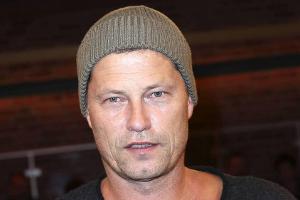 Til Schweiger eröffnet Kita für Flüchtlingskinder