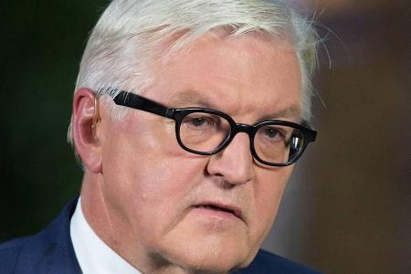 Frank-Walter Steinmeier ist der Kandidat von SPD und Union für das Bundespräsidentenamt Frank-Walter Steinmeier ist der Kandidat von SPD und Union für das Bundespräsidentenamt