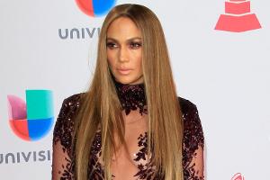 Latin Grammy Awards: Jennifer Lopez verschlägt allen den Atem