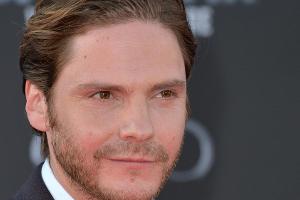 Daniel Brühl: Mit dieser Serie sorgt er für Aufsehen