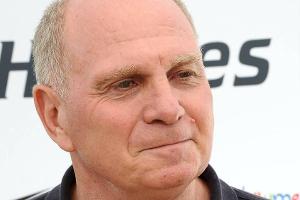 Jahreshauptversammlung: Notarzteinsatz bei Hoeneß-Rückkehr