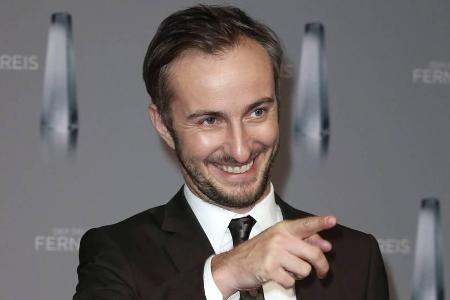 Jan Böhmermann moderiert auf ZDFneo das 