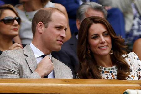 Prinz William und Herzogin Kate nahmen in der königlichen Loge Platz Prinz William und Herzogin Kate nahmen in der königlichen Loge Platz