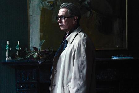 Gary Oldman als pensionierter und dann reaktivierter Top-Spion George Smiley