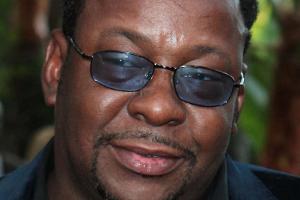 Bobby Brown ist zum siebten Mal Vater geworden