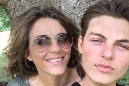 Liz Hurley ist mächtig stolz auf ihren Sohn Damian Liz Hurley ist mächtig stolz auf ihren Sohn Damian