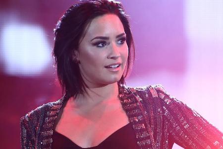 Demi Lovato bei einem Auftritt in Kalifornien Demi Lovato bei einem Auftritt in Kalifornien