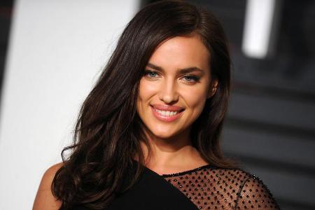 Irina Shayk bei der Vanity Fair Oscar Party im Februar 2015 Irina Shayk bei der Vanity Fair Oscar Party im Februar 2015