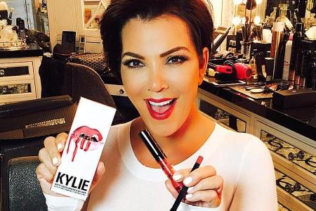 Kris Jenner freut sich auf Twitter über das Geschenk ihrer Tochter Kylie Kris Jenner freut sich auf Twitter über das Geschenk ihrer Tochter Kylie