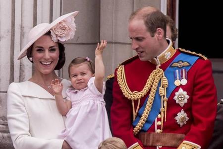 ...die niedliche kleine Prinzessin Charlotte. Die feierte vor gerade einmal einem Monat ihren ersten Geburtstag und absolvie...