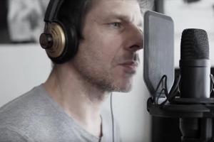 "Promi Big Brother": Das ist die Stimme aus dem Off