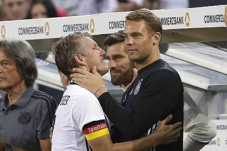 Der alte und der neue Kapitän: Bastian Schweinsteiger und Manuel Neuer Der alte und der neue Kapitän: Bastian Schweinsteiger und Manuel Neuer