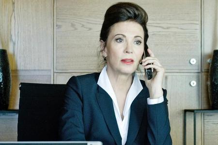 Iris Berben als Lea Behrwaldt in dem ZDF-Zweiteiler Iris Berben als Lea Behrwaldt in dem ZDF-Zweiteiler