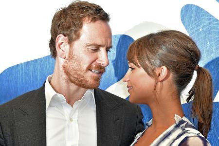 Michael Fassbender und Alicia Vikander beim Photocall für 