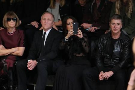 ...Catwalk präsentiert. Zumindest das eine oder andere Teil schien dem Star aus 