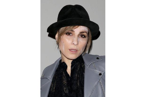 ...ruhig auf ihre Make-up Panne hinweisen können. Die 