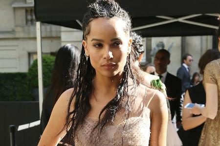 Zoe Kravitz bei der Valentino Haute Couture Show auf der Paris Fashion Week