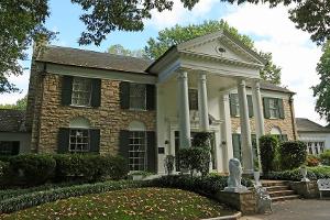 39. Todestag: Tausende Elvis-Jünger pilgern nach Graceland