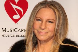 Barbra Streisand legt sich mit Apple und Siri an