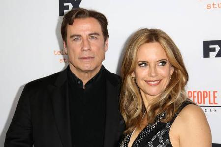 ...John Travolta und Kelly Preston. Die Schauspieler fanden 1989 am Set von 