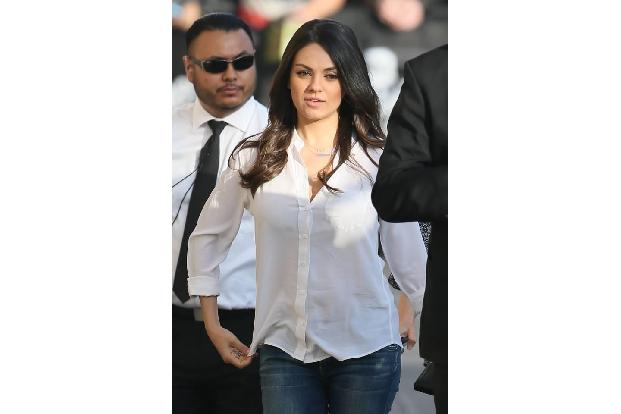 ...zumindest so lang eine Hollywood-Ehe heutzutage anhält. Doch bei Ashton und Mila scheint das Glück vorerst perfekt zu sei...
