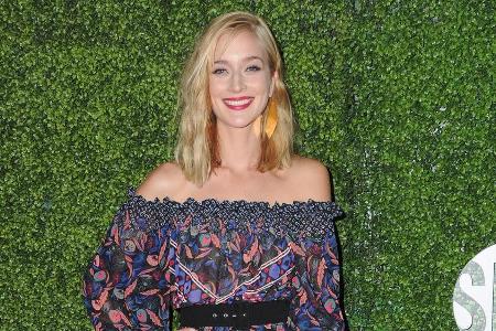 Caitlin Fitzgerald stylt den angesagten Ethno-Look Caitlin Fitzgerald stylt den angesagten Ethno-Look