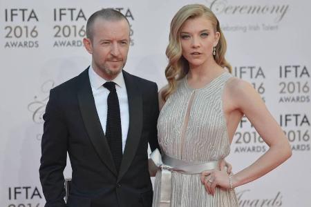 Natalie Dormer hat gemeinsam mit ihrem Verlobten Anthony Byrne ein Drehbuch geschrieben Natalie Dormer hat gemeinsam mit ihrem Verlobten Anthony Byrne ein Drehbuch geschrieben